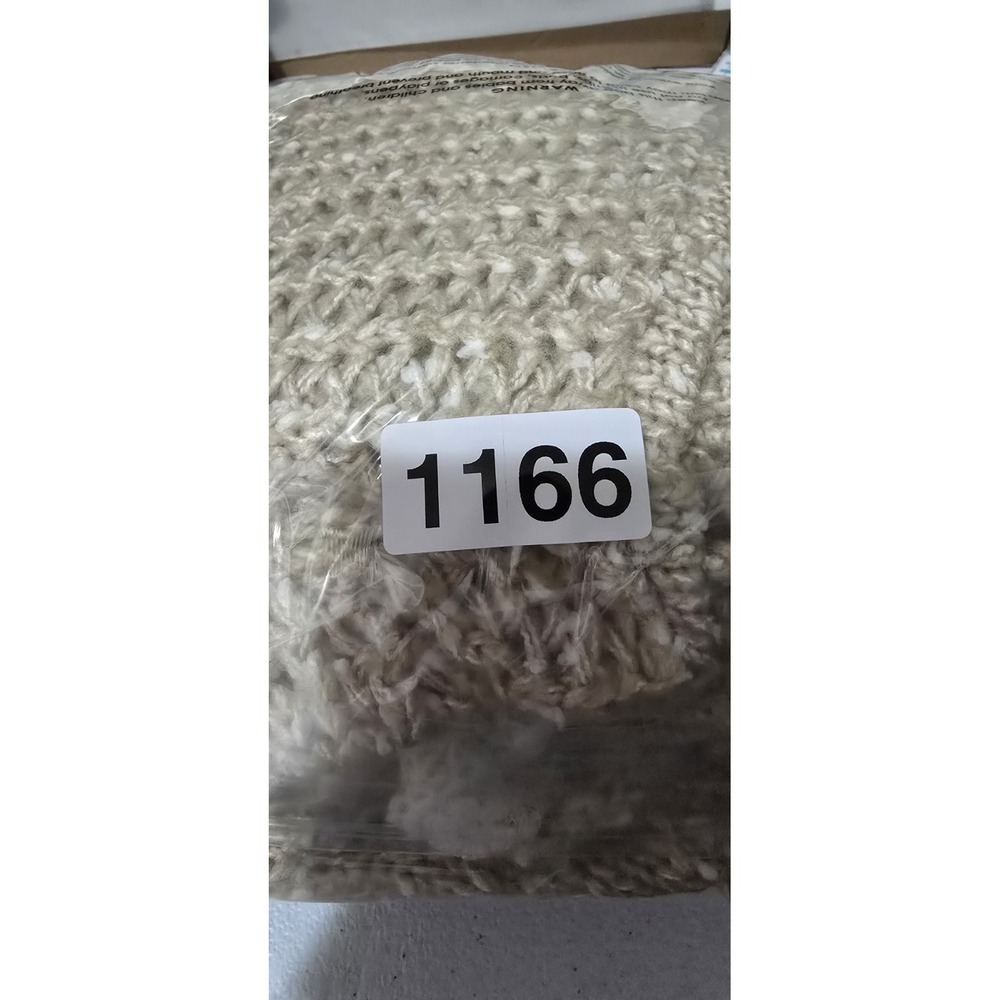 POL Oversize Cable Knit Cardigan With Lace Trim  Large‎ Button - Picture 6 of 6